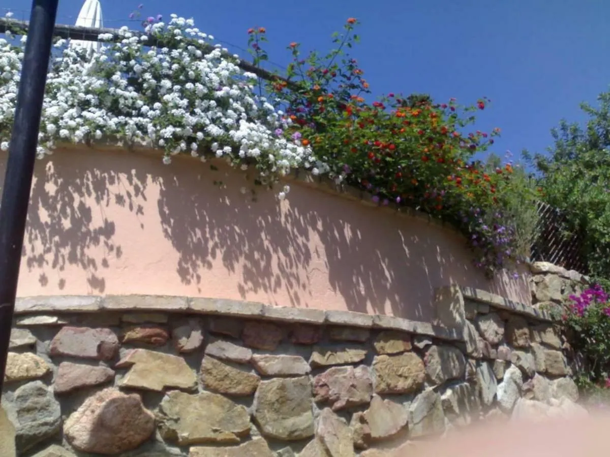Casa Vacanza La Terrazza Panoramica A 200 Mt Dal Mare Simius 0*,  Itália