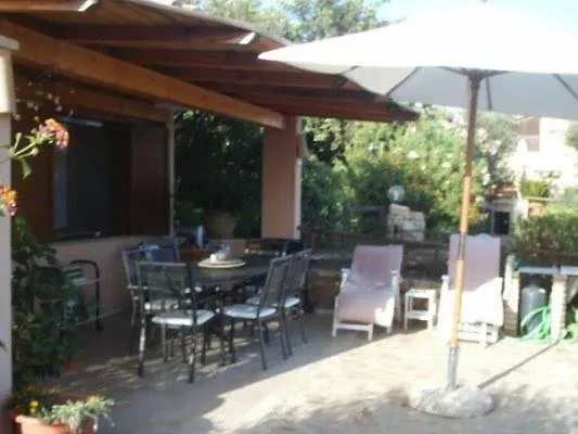 Casa Vacanza La Terrazza Panoramica A 200 Mt Dal Mare Simius